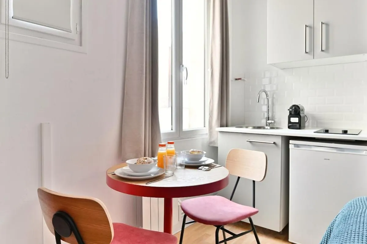 Charmant Studio Dans Le Centre De Paris - III